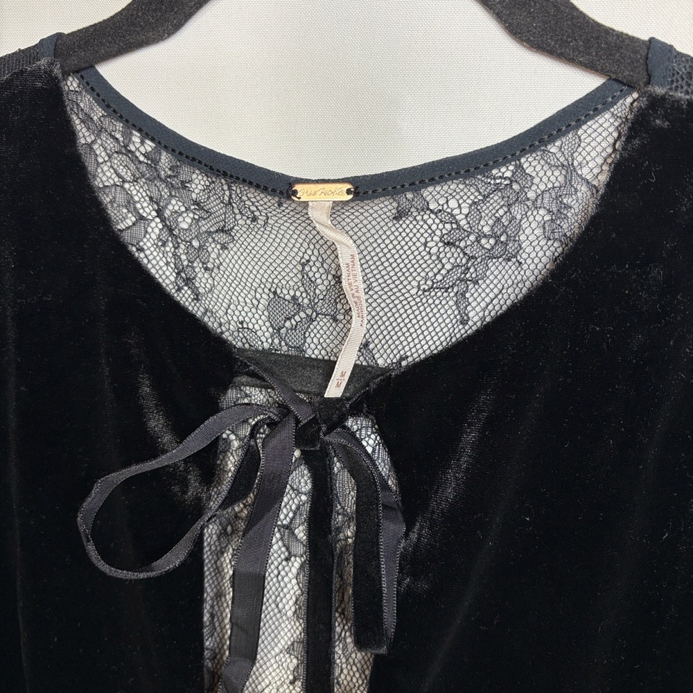 Free People midnight hour Black Velvet with Lace mini dress NWT - Picture 4 of 10
